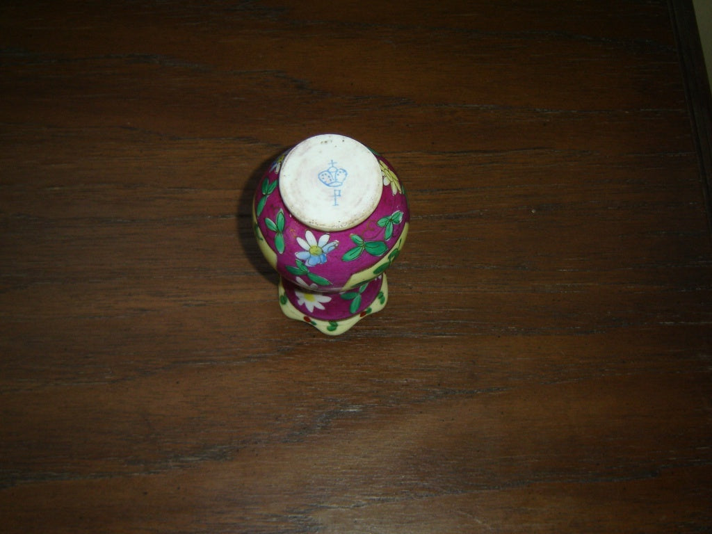 Vintage small purple yellow cameo floral vase VGU
