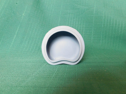 Wedgwood cream on lavender bean box Cupid as Oracle near mint condition