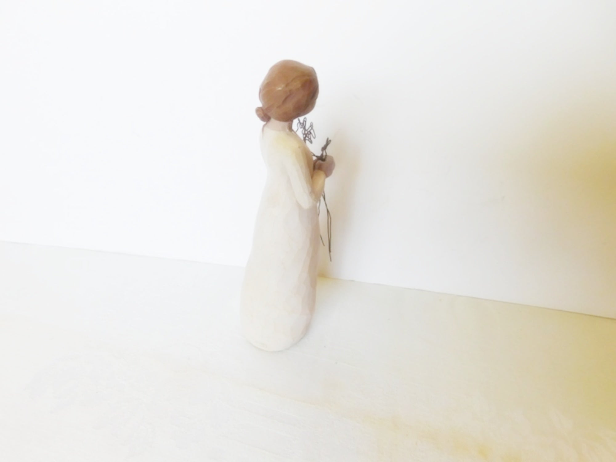 Willow Tree “Grateful” Figurine by Susan Lordi – 2004 DEMDACO Collectible