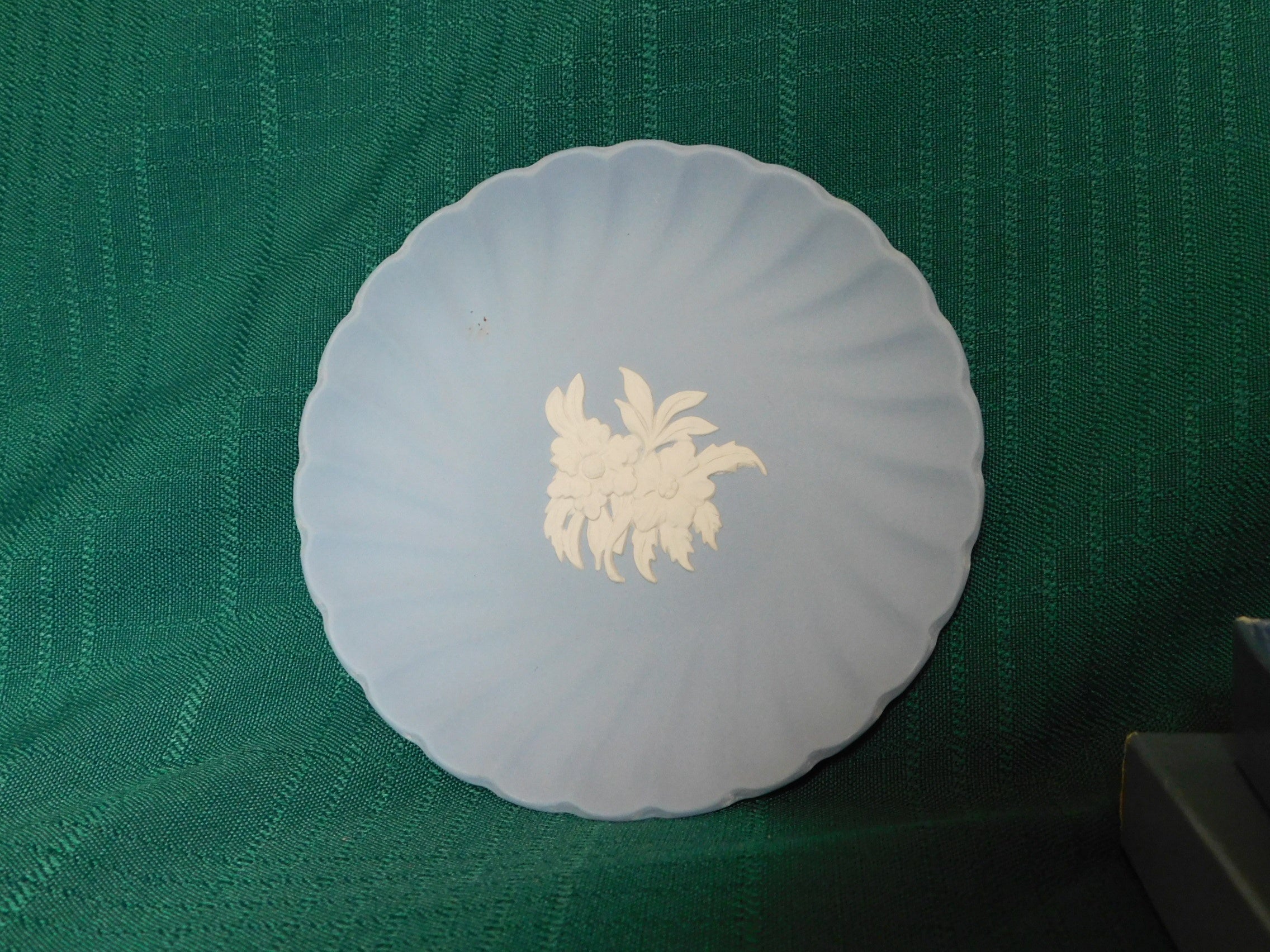 Wedgwood fluted Jasper J1012 candy tray in original box mint condition