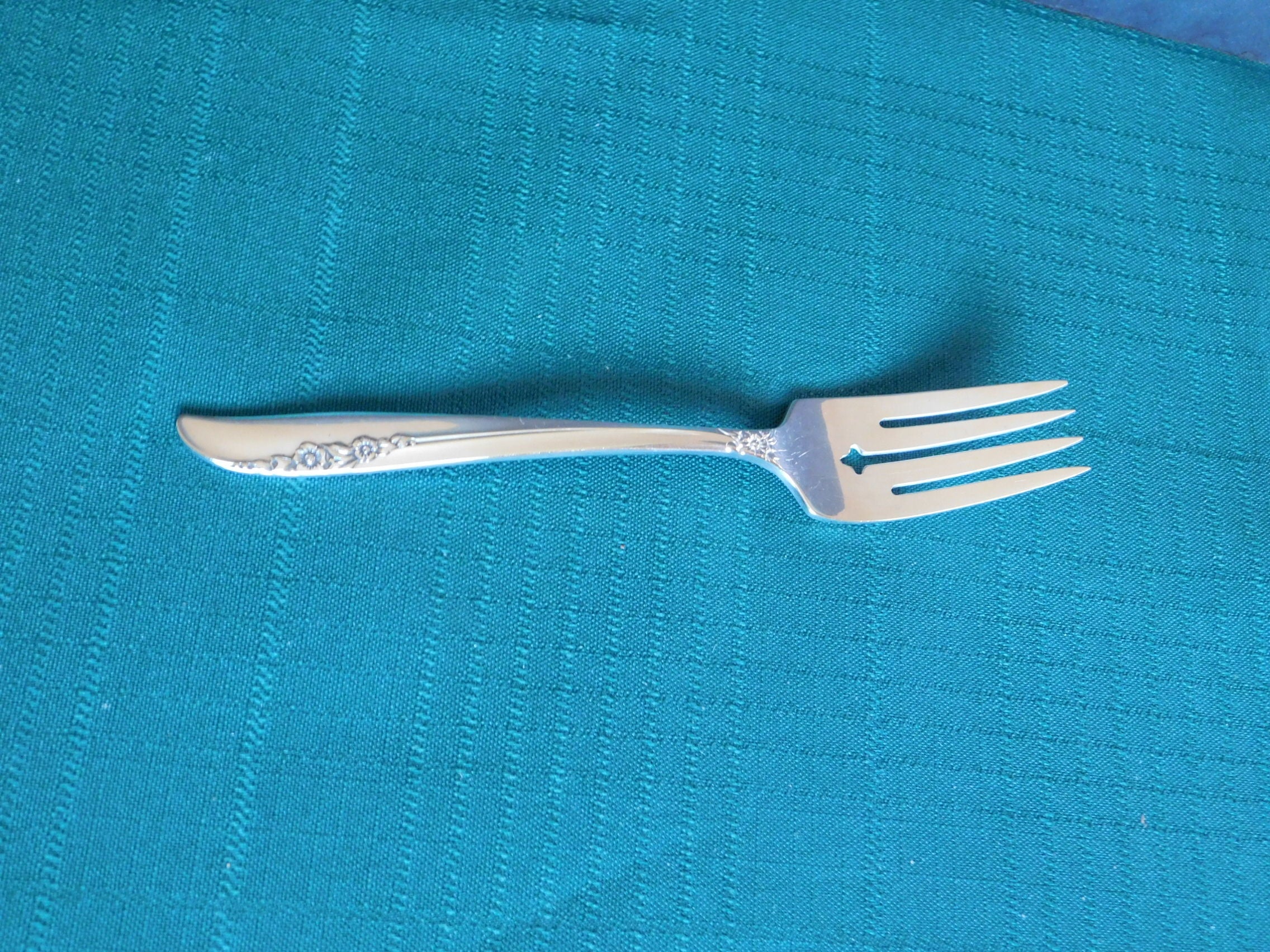 1881 Rogers Silverplate Flatware – “Lilac Time” Pattern (c. 1950s)