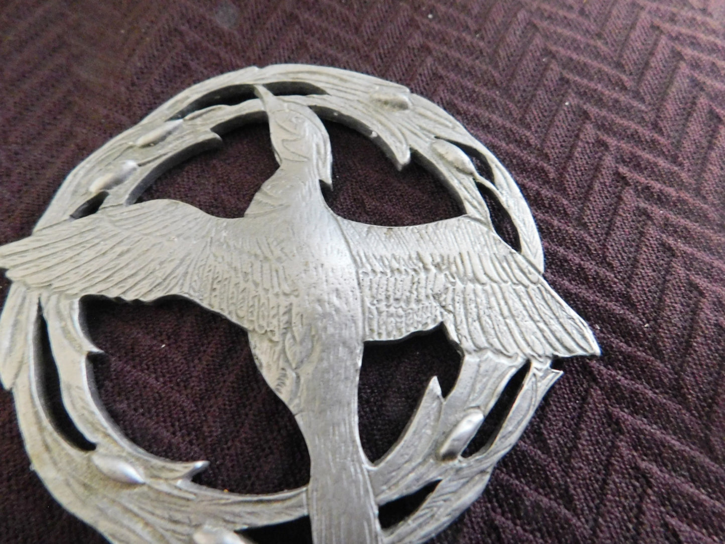 Pewter flying bird trivet or coaster VGU