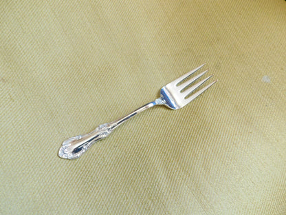 1847 Rogers Bros. Wild Rose Silverplate Flatware – Antique Art Nouveau Pattern (1908)