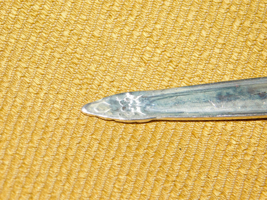 1847 Rogers Bros. Garland (1965) place oval soup spoon VGU