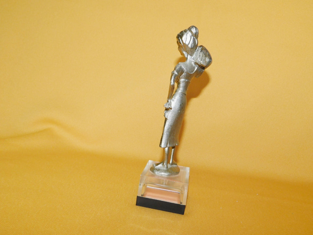 Peltro lady with bundle (Italy) pewter figurine on base mint condition