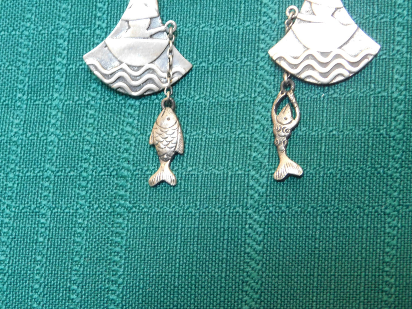 Pair of sterling dangling fishermen earrings pushback clasp mint condition