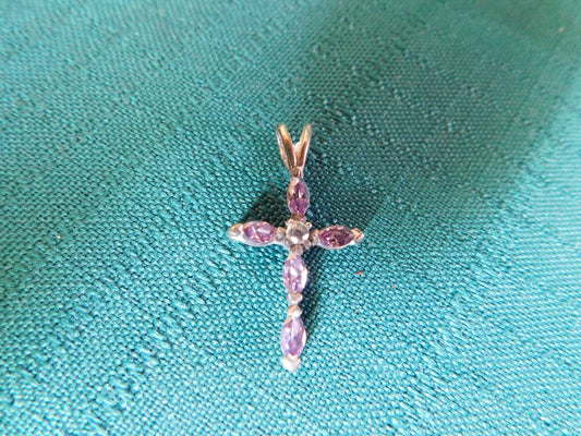 Sterling silver purple jeweled cross pendant mint condition