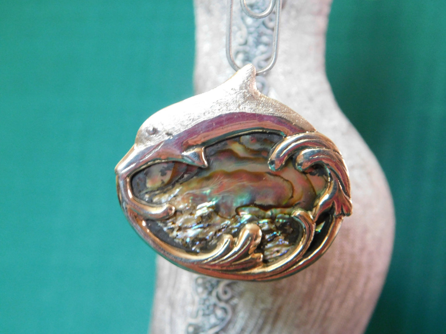 Sterling and abalone oval pendant mint condition