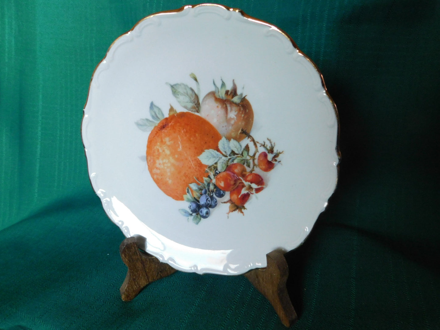 Schumann Bavaria scalloped embossed salad plate orange 80 VGU