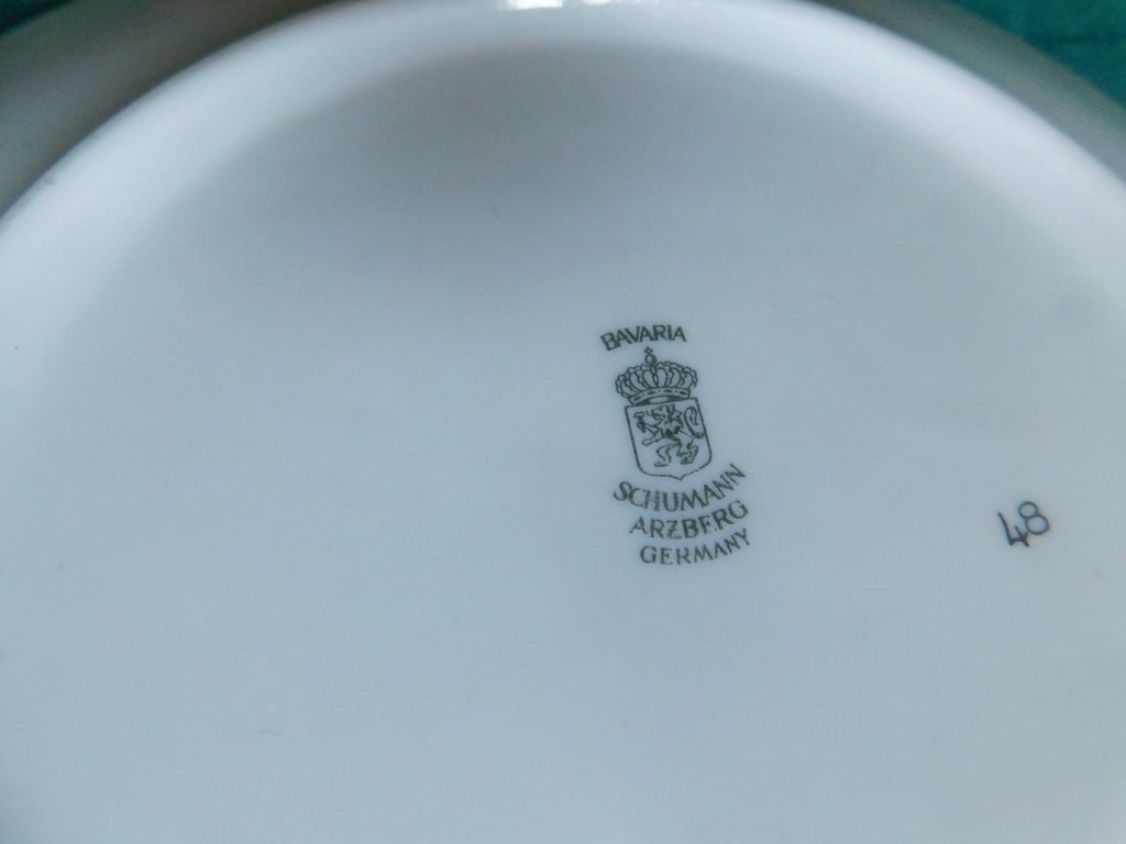 Schumann Bavaria scalloped embossed salad plate pears 48 VGU