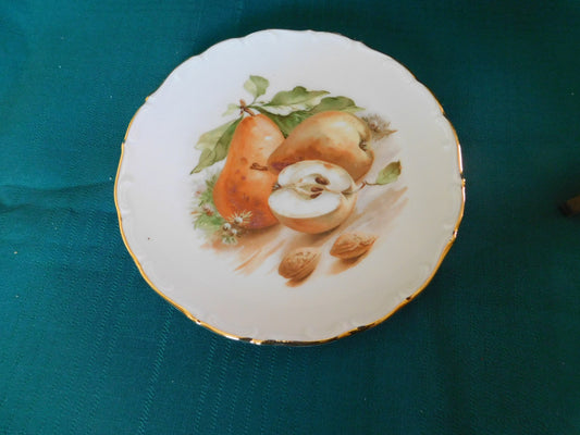 Schumann Bavaria scalloped embossed salad plate pear apple 66 48 right VGU