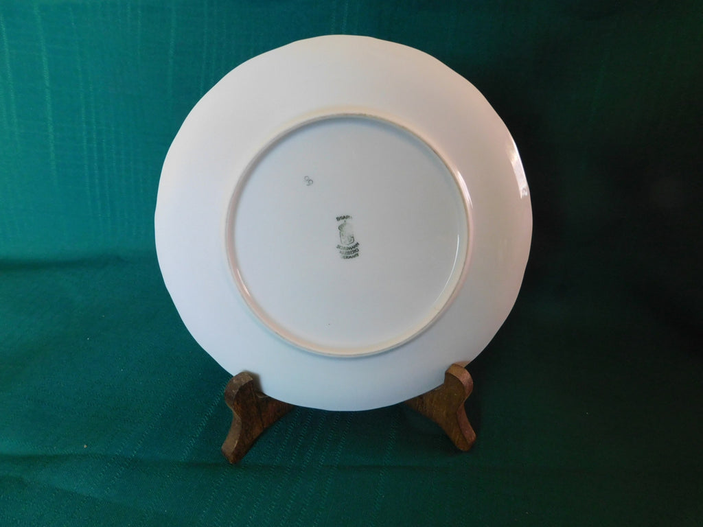 Schumann Bavaria scalloped embossed salad plate pear apple 66 48 right VGU