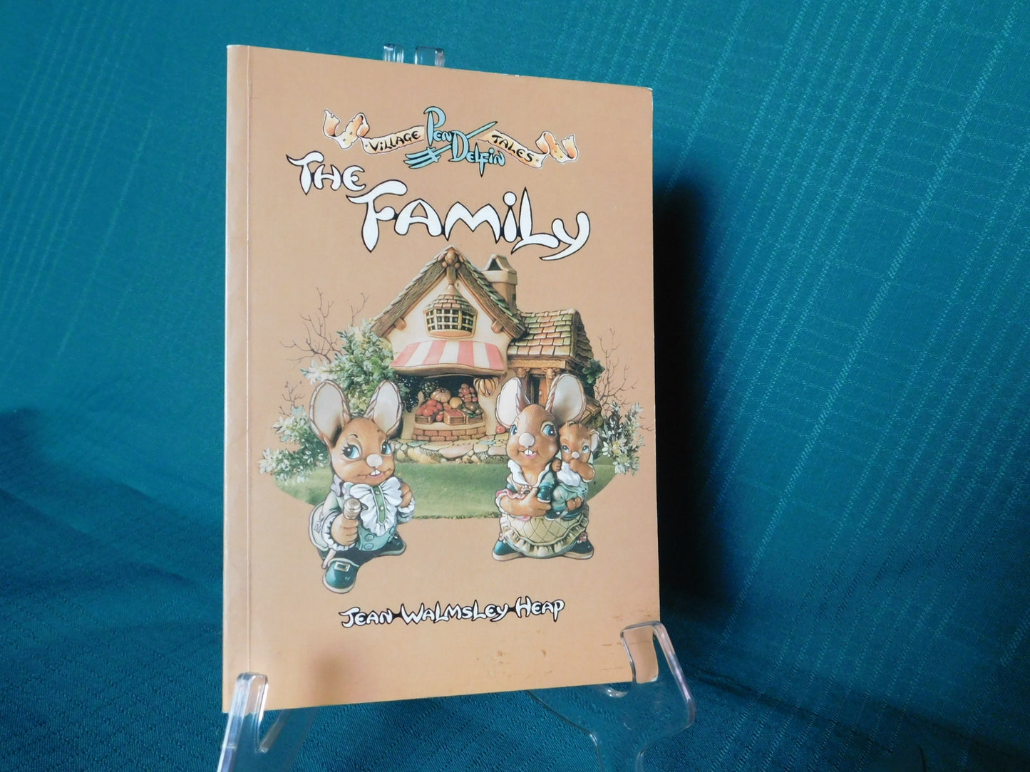 Pendelfin The Family (1987) book new