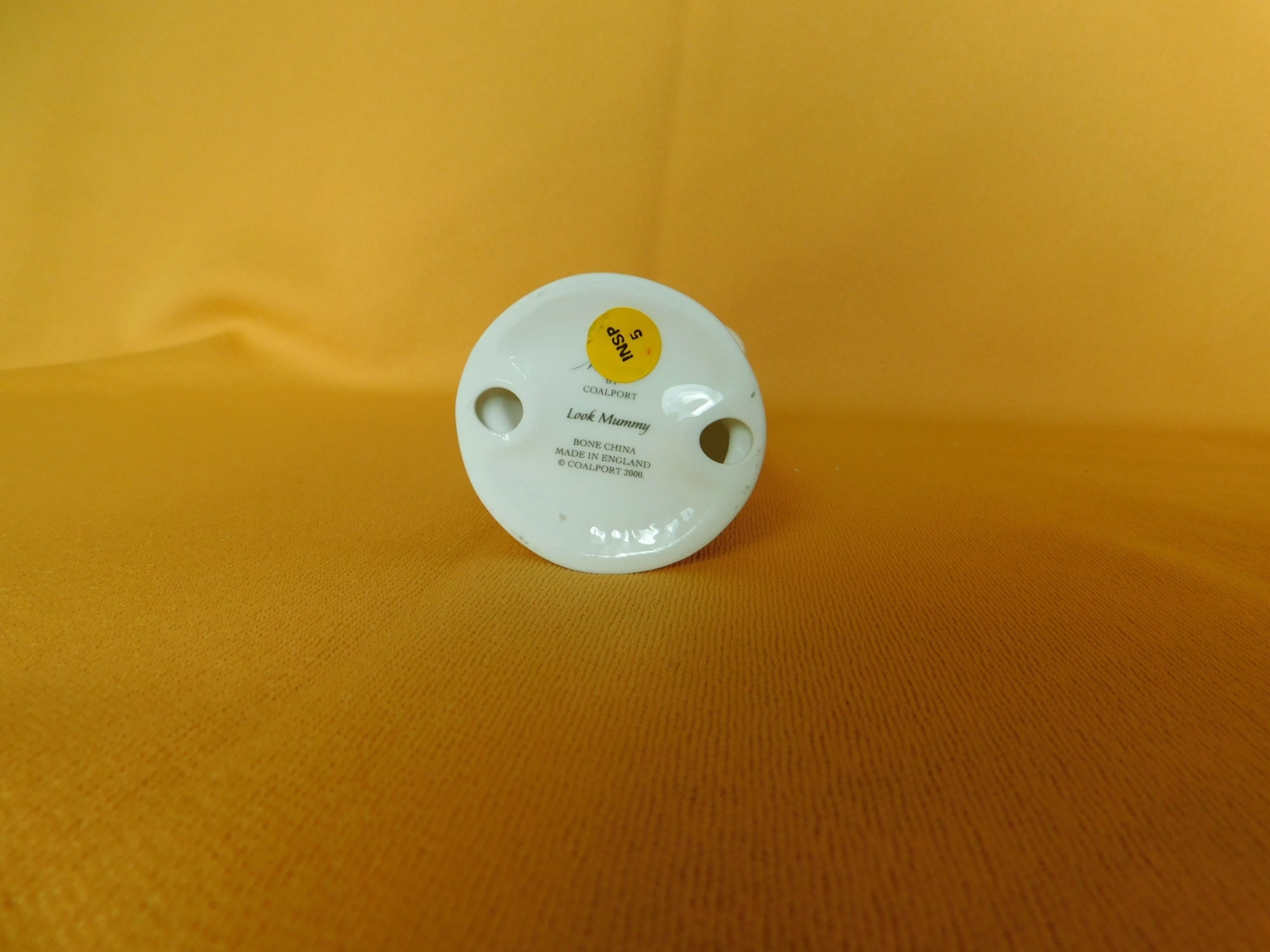 Coalport Moments Look Mummy (2000) figurine new in box