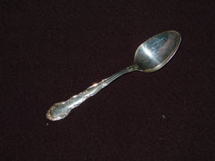 1881 Rogers Flirtation (1959) Five O Clock teaspoon VGU