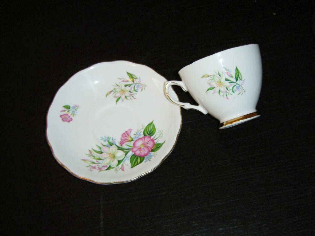 Colclough 7926 pink white blue flowers cup and saucer VGU
