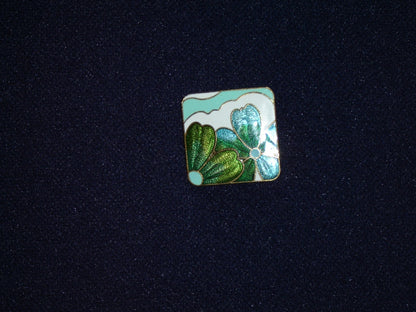 Square blue and green leaf pin VGU