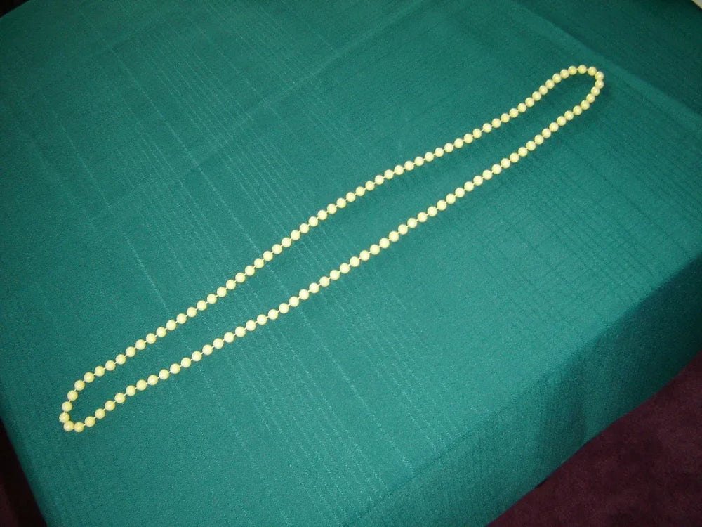 Vintage yellow bead necklace