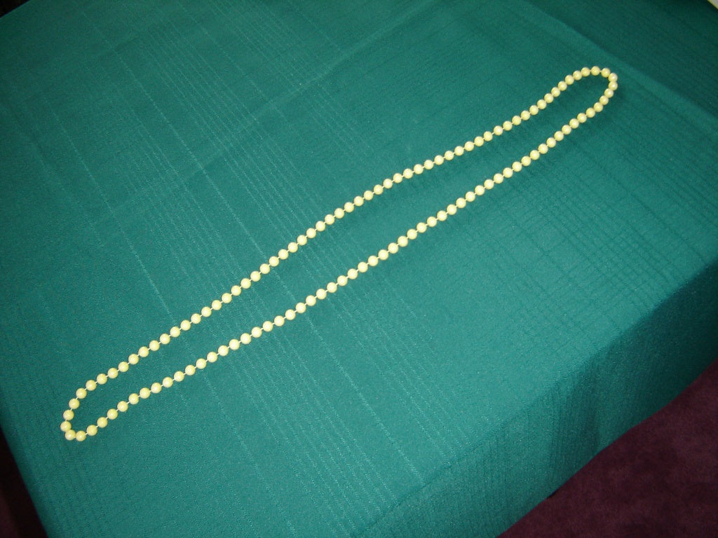 Vintage yellow bead necklace VGU