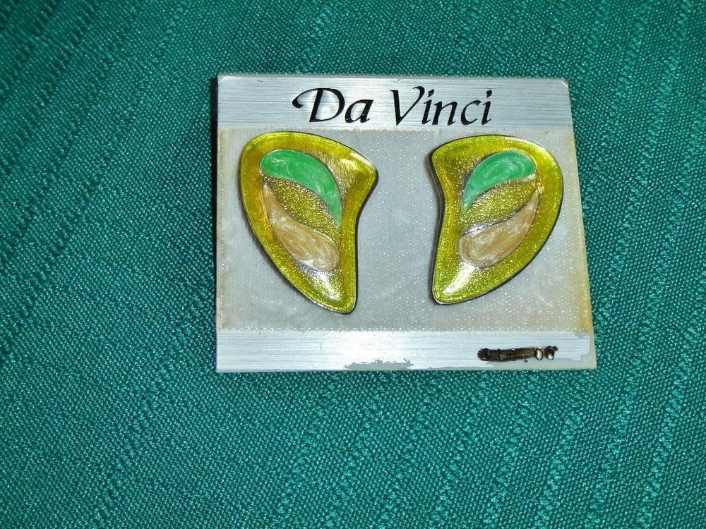 Vintage Teardrop pierced earrings