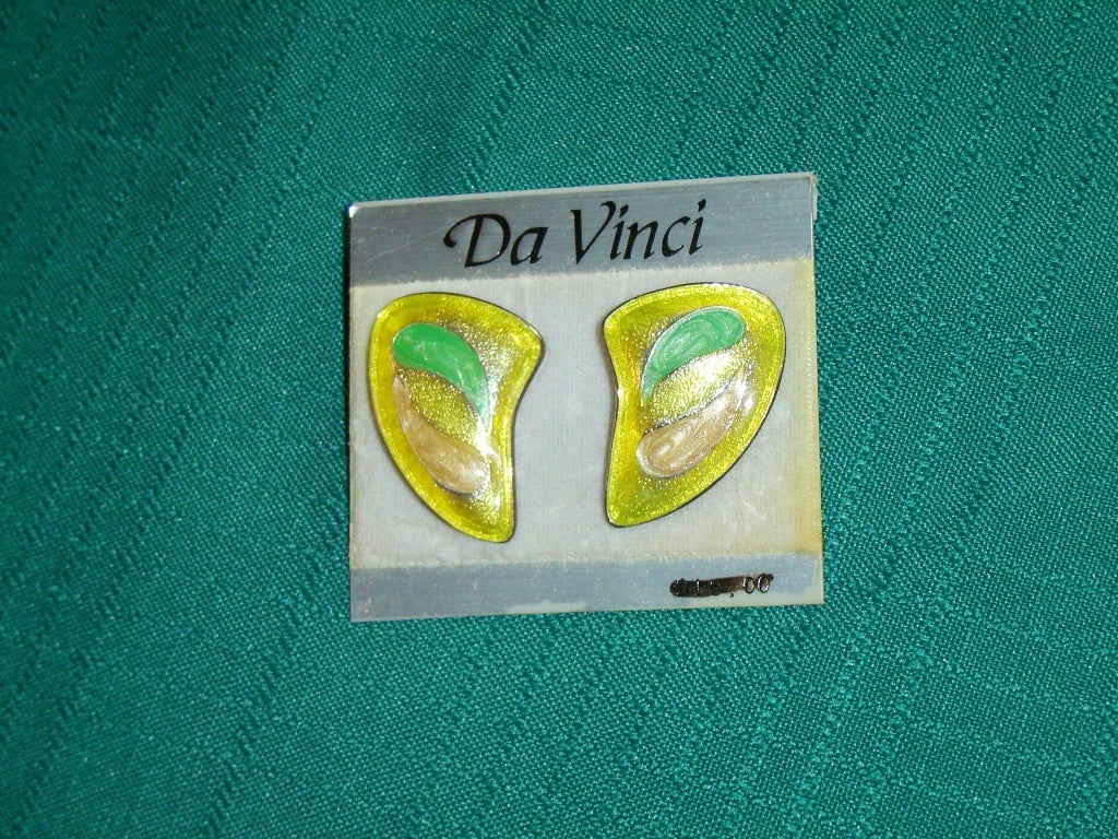 Vintage Teardrop pierced earrings VGU