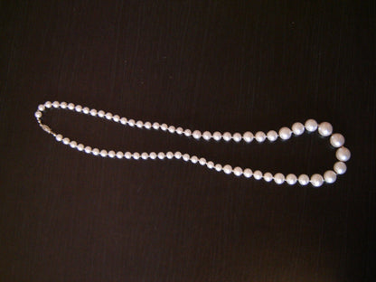 Vintage imitation pearl necklace VGU