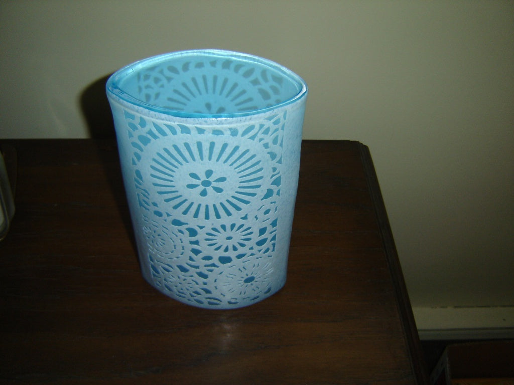 Tall light blue oval frosted snowflake art glass vase VGU