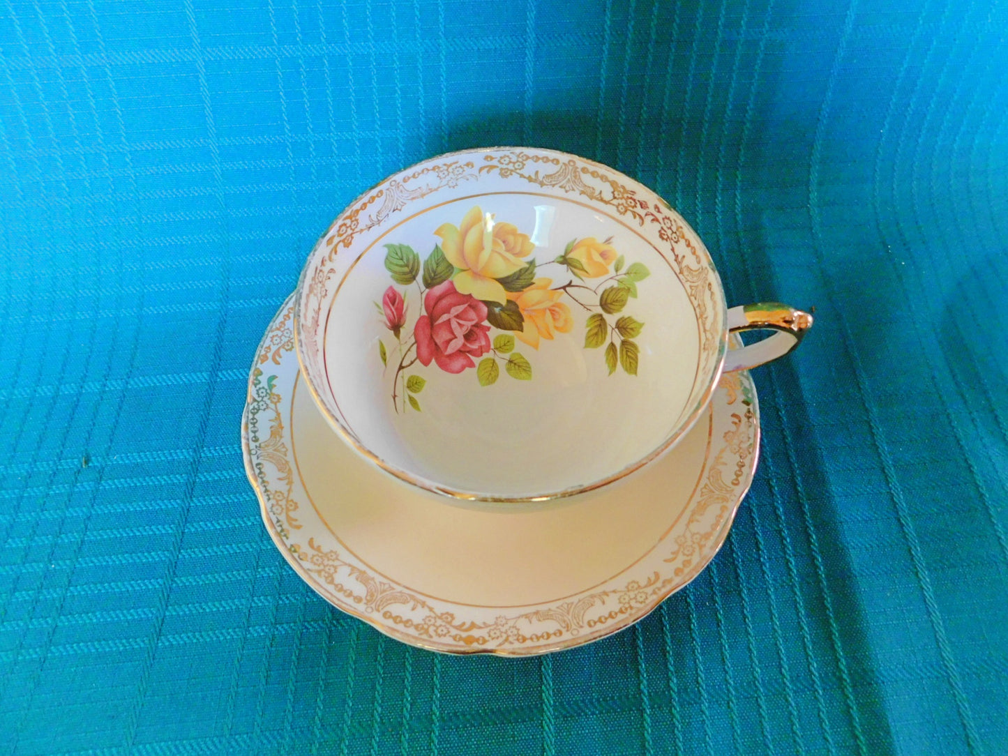 Sutherland 3334 yellow pink Roses yellow band cup and saucer GUC