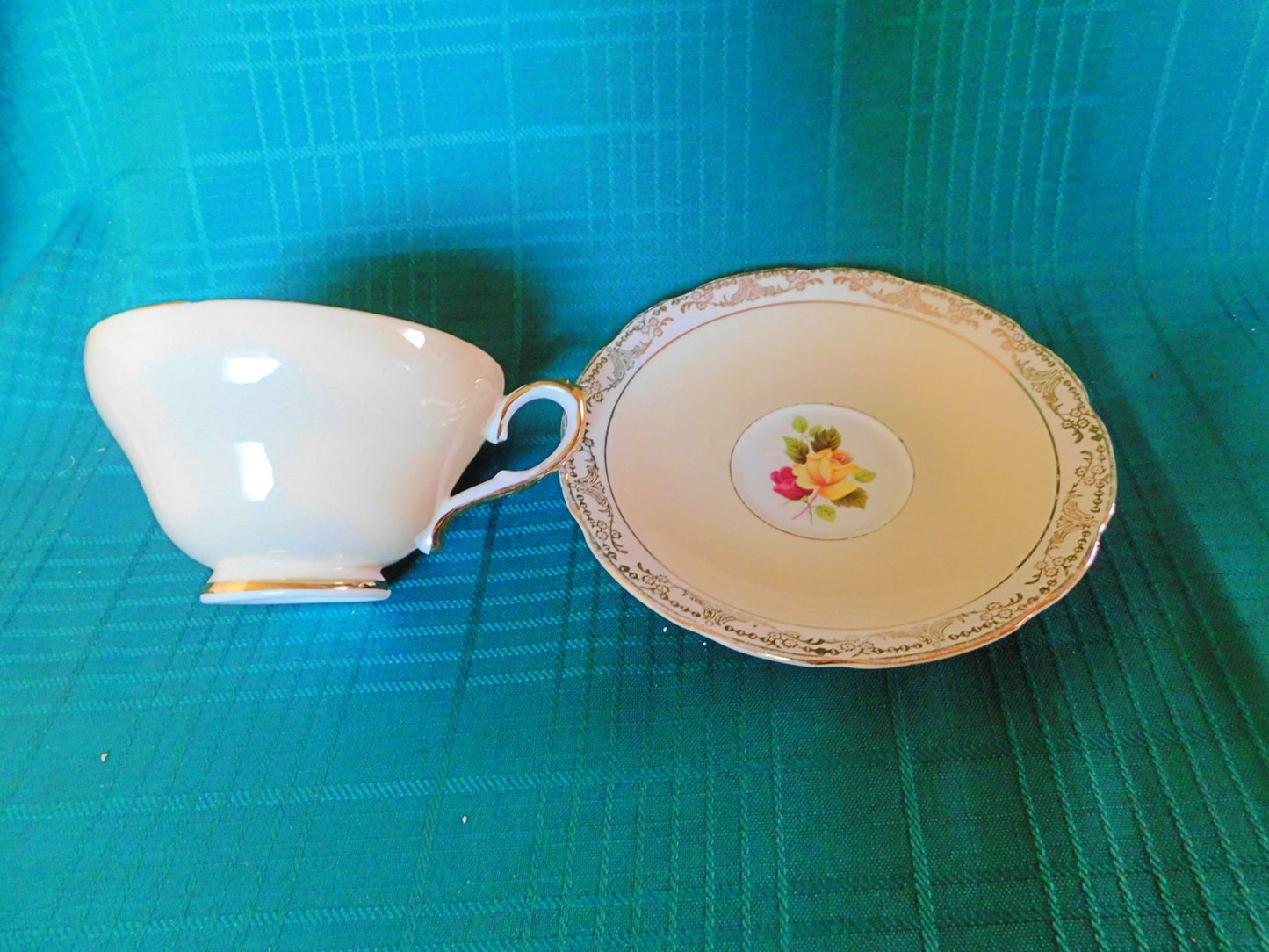 Sutherland 3334 yellow pink Roses yellow band cup and saucer GUC