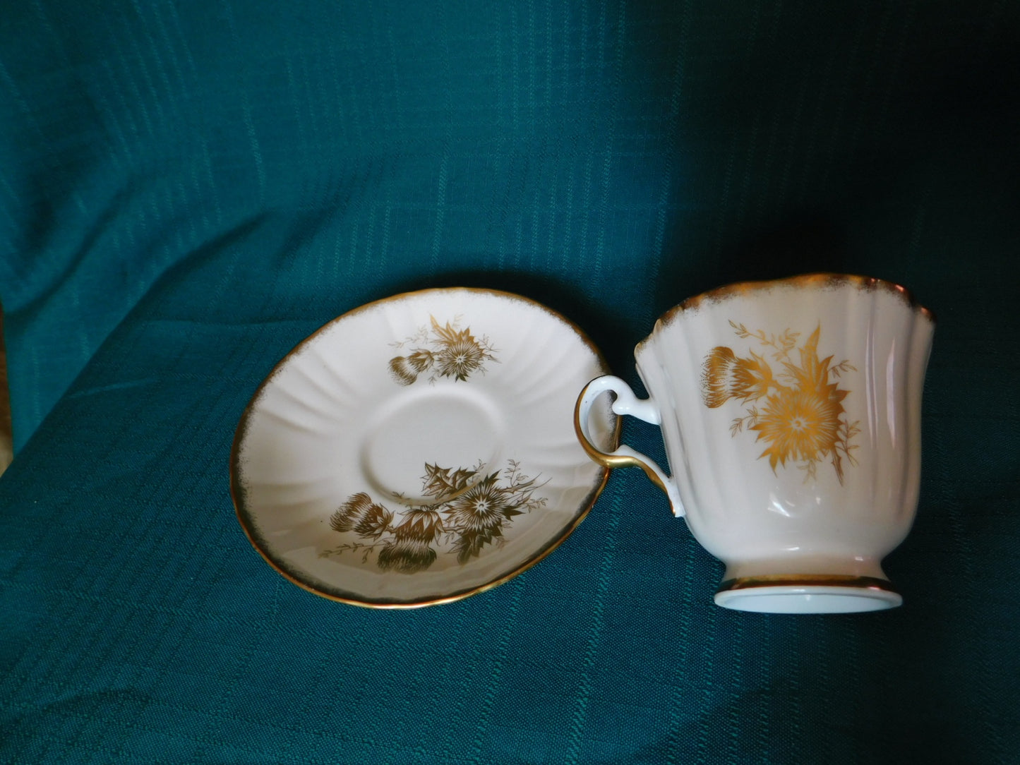 Royal Grafton K1885 gold thistle pink cup and saucer near mint condition