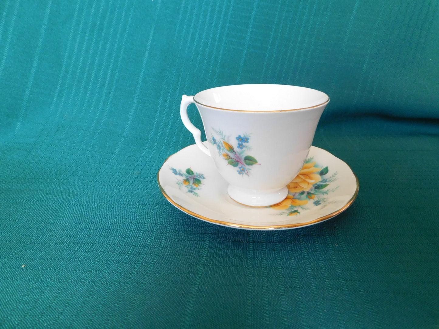 Queen Anne 8518 yellow roses blue flowers cup and saucer near mint condition