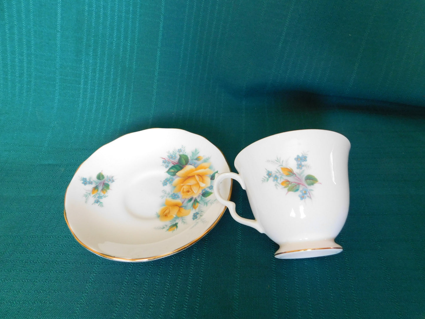 Queen Anne 8518 yellow roses blue flowers cup and saucer near mint condition