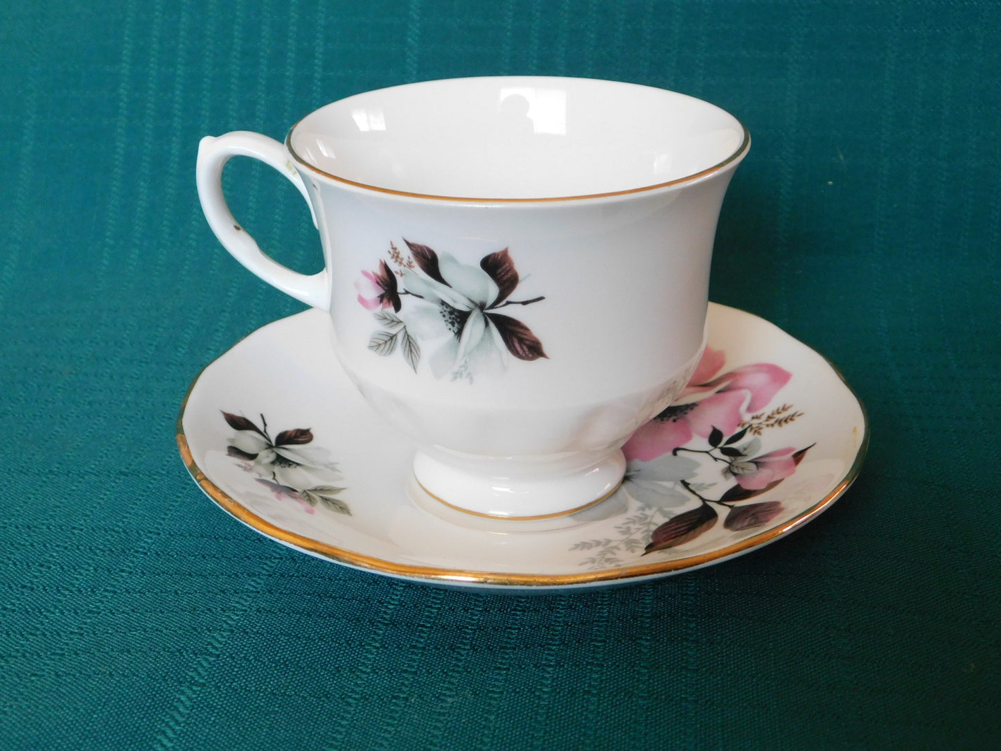 Queen Anne 8473 pink gray flowers cup and saucer VGU