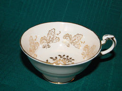 Paragon gold oak leaf roses pale pink interior teacup near mint condition