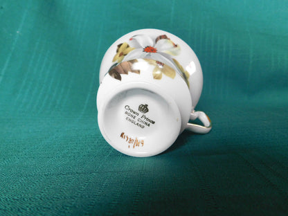 Crown Prince Vancouver BC white yellow flowers X1781/K9 teacup VGU