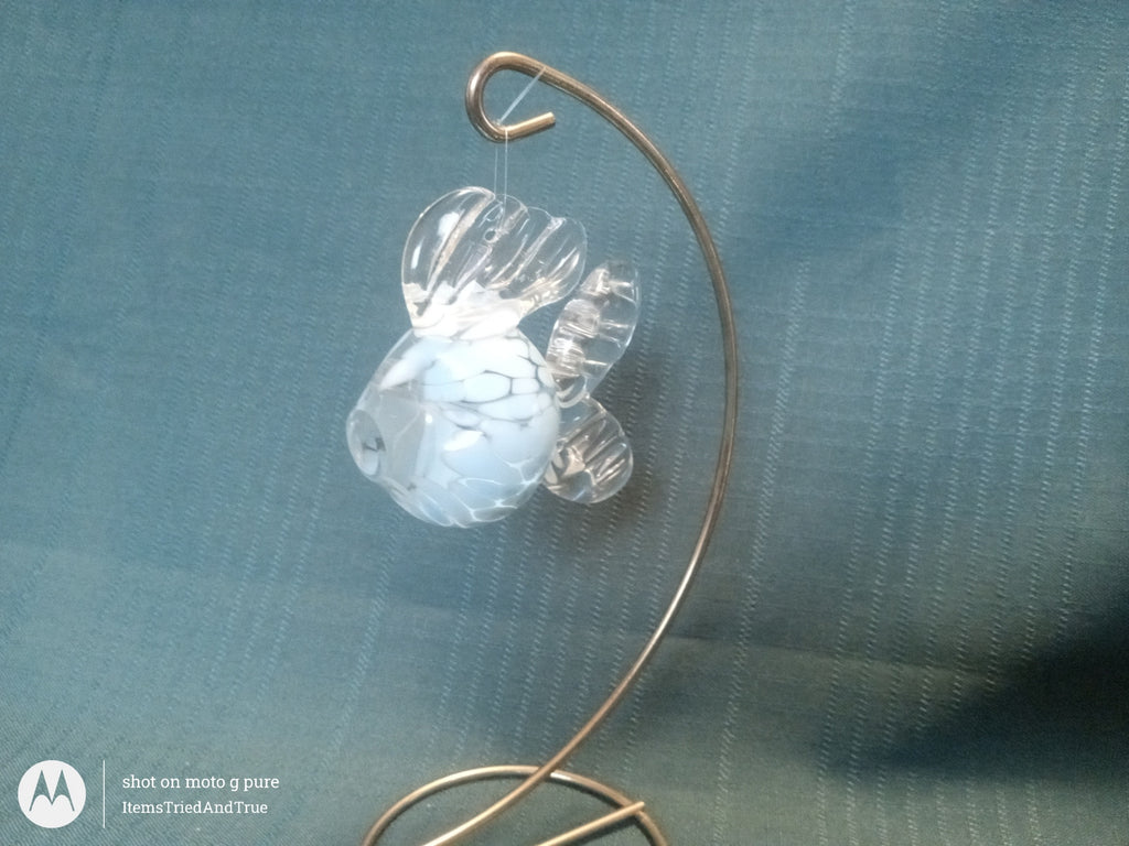Hand‑Blown Glass Fish Ornament – Clear & Blue Art Glass Sculpture