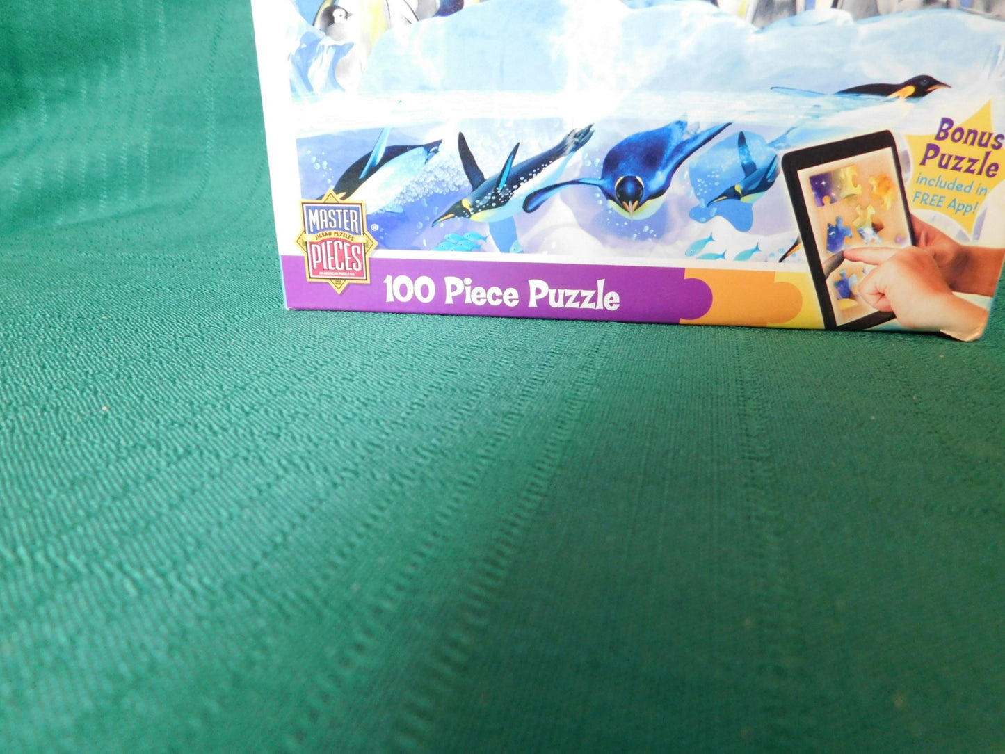 Extreme color glow in dark puzzle Penguins new in box