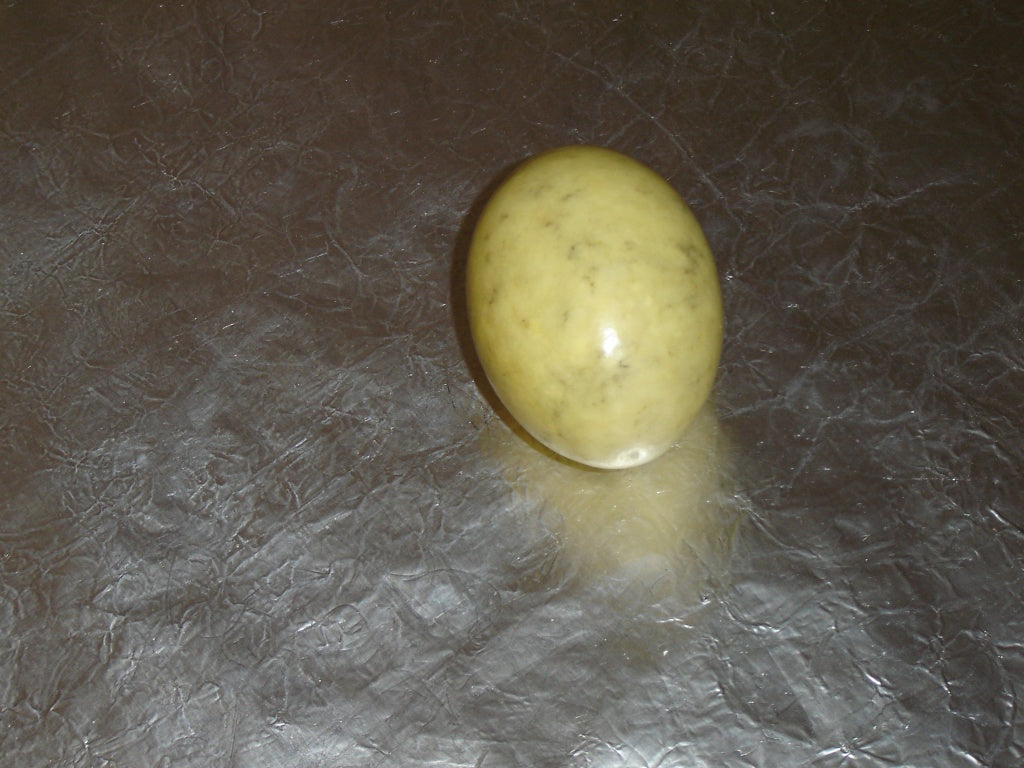 Cream Alabaster egg VGU