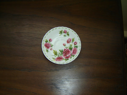 Royal Albert FOMS Chrysanthemum (1970) saucer mint condition Montrose