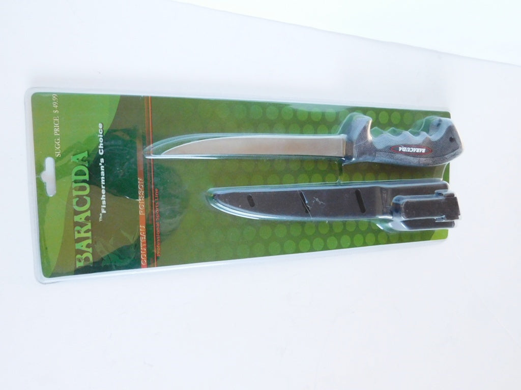 Baracuda brand fishing knife with sheath new in package