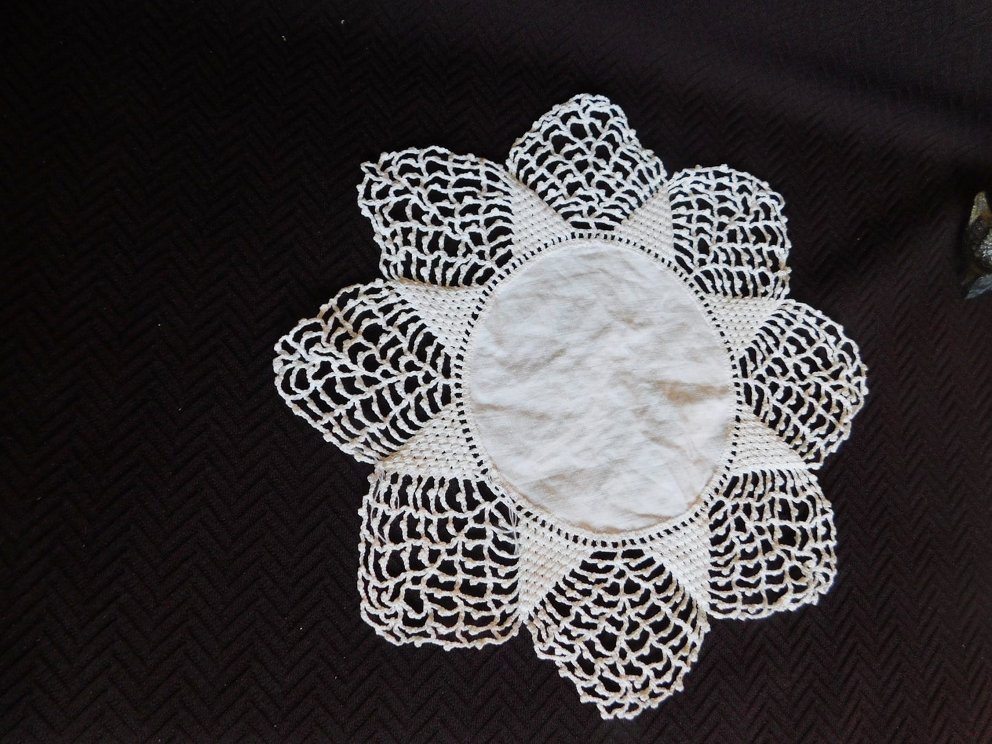 Vintage 8 point star crocheted doily with linen center