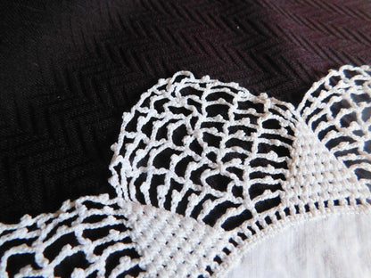 Vintage 8 point star crocheted doily with linen center