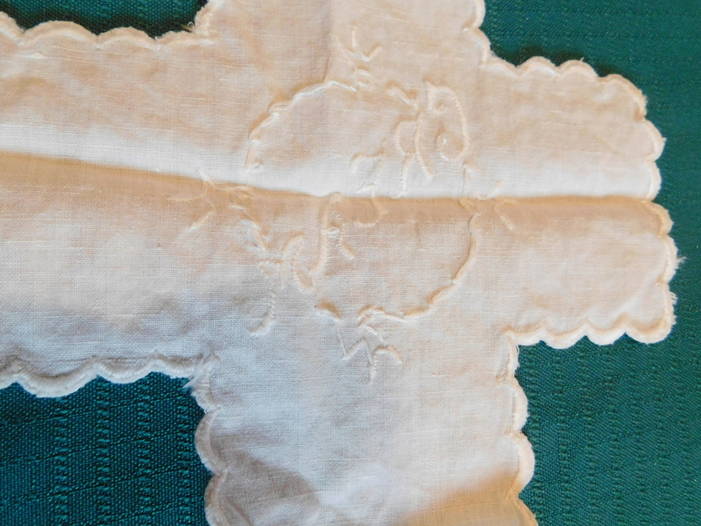 Vintage embroidered center linen scalloped edge cross shaped doily