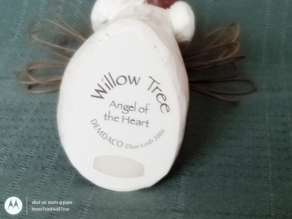 Willow Tree “Angel of the Heart” Figurine – Susan Lordi 2000 DEMDACO Collectible