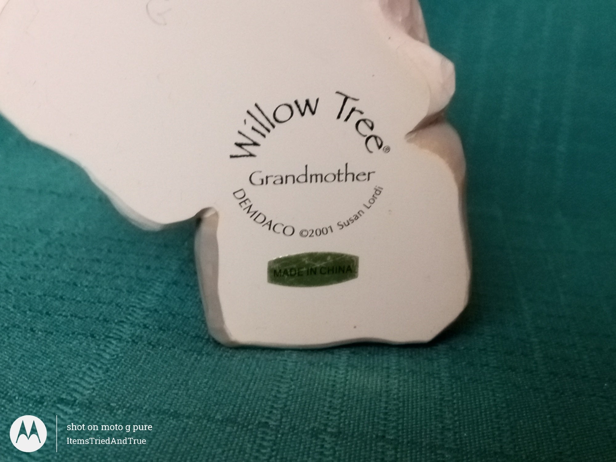 Willow Tree “Grandmother” Figurine by Susan Lordi – DEMDACO 2001 Collectible