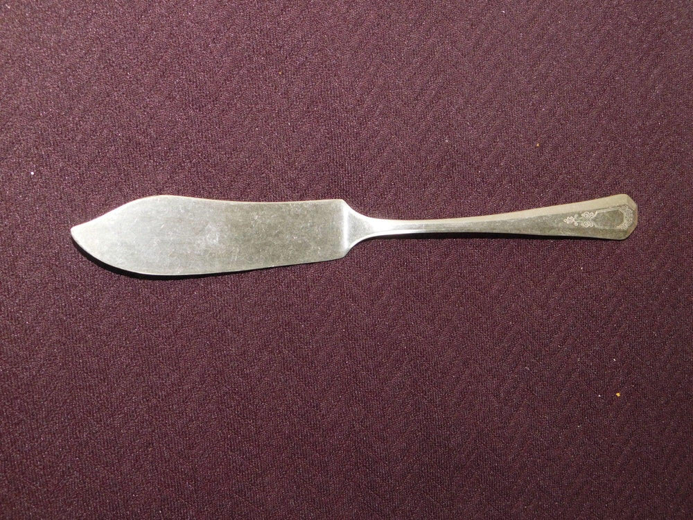 Wm. Rogers & Son AA LaFrance (1920) flat handle master butter knife