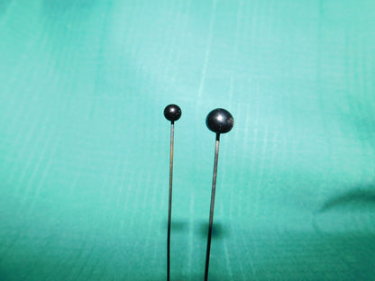 Vintage black faux pearl hatpin VGU