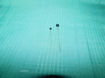 Vintage black faux pearl hatpin VGU