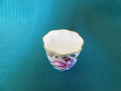 Royal Crown Derby single egg cup Derby Posies (2003) near mint condition