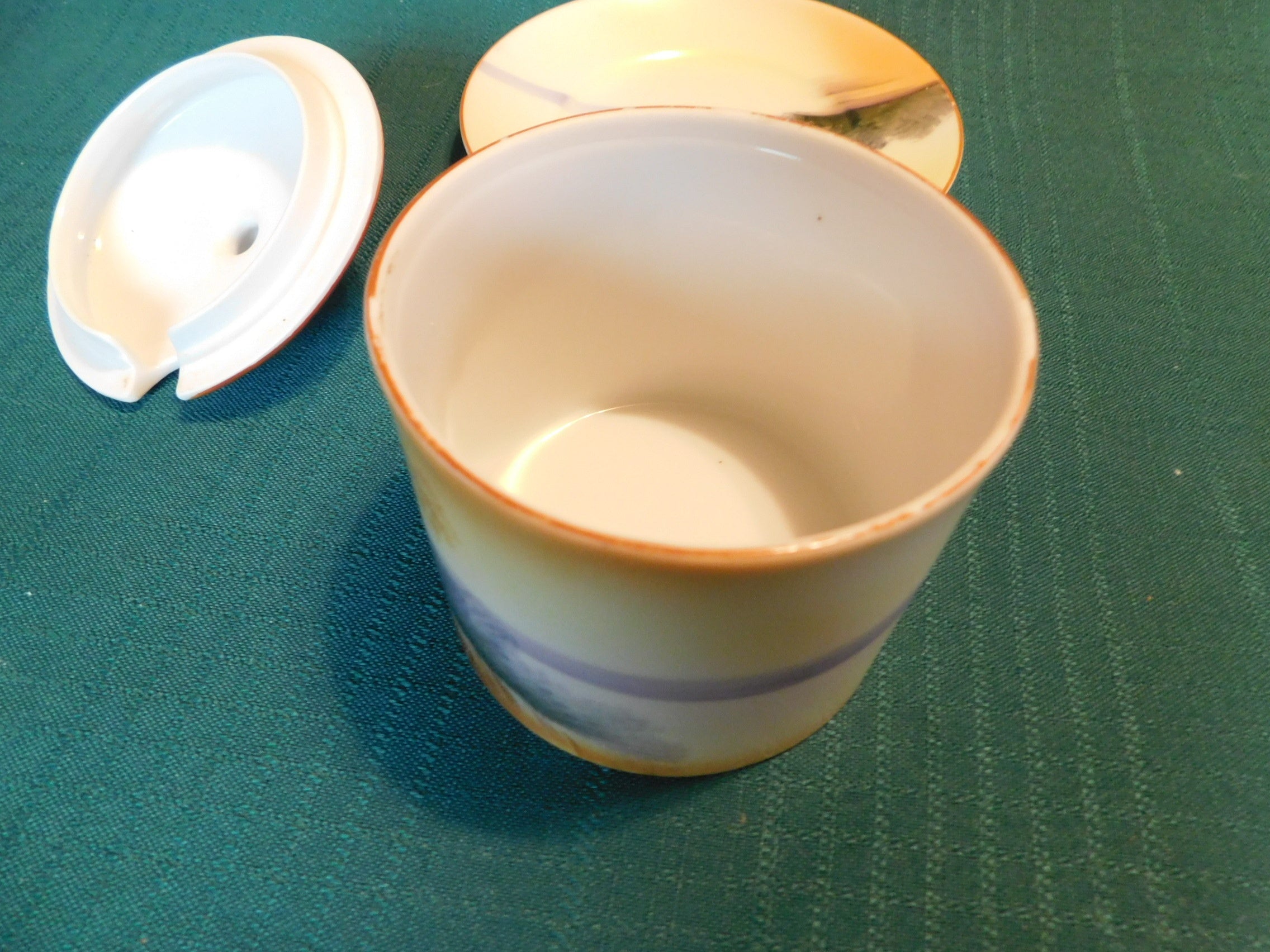 Antique Noritake M (1911) bridge scene lidded condiment jar with underplate VGU
